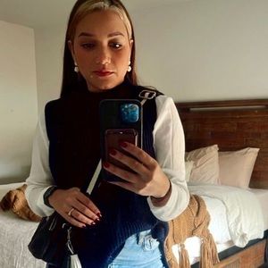 Meet your Posher, Pao' f